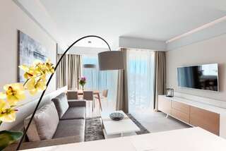 Апарт-отели Dune Resort Mielno - B Мельно One-bedroom Apartment- Deluxe with Sea View-2