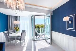 Апарт-отели Dune Resort Mielno - B Мельно Grand One-Bedroom Apartment with Side Sea View-10